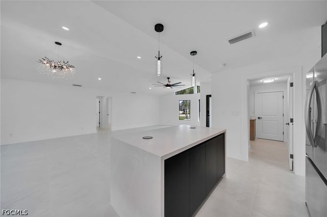1938 Cornwallis PKWY, Cape Coral, FL 33904