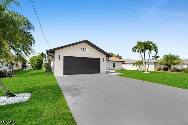 1938 Cornwallis PKWY, Cape Coral, FL 33904