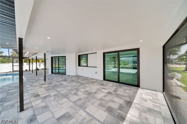 1938 Cornwallis PKWY, Cape Coral, FL 33904