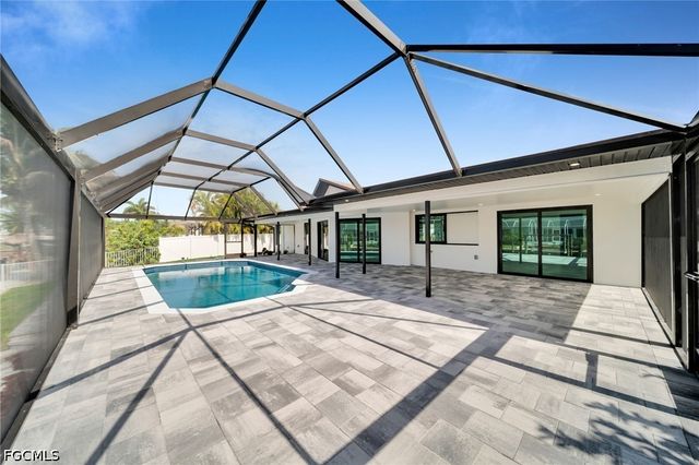 1938 Cornwallis PKWY, Cape Coral, FL 33904