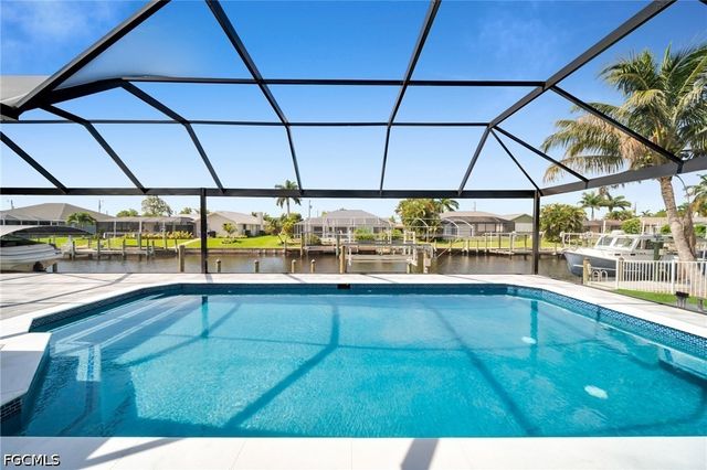1938 Cornwallis PKWY, Cape Coral, FL 33904