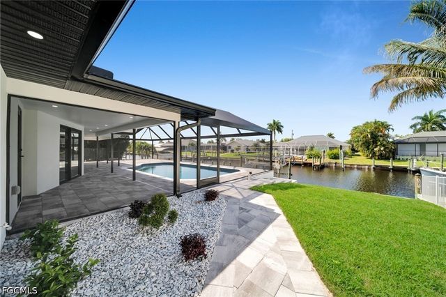 1938 Cornwallis PKWY, Cape Coral, FL 33904