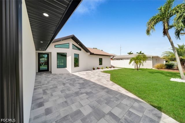 1938 Cornwallis PKWY, Cape Coral, FL 33904