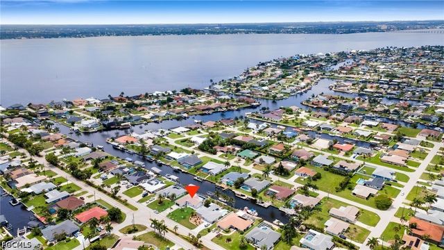 1938 Cornwallis PKWY, Cape Coral, FL 33904