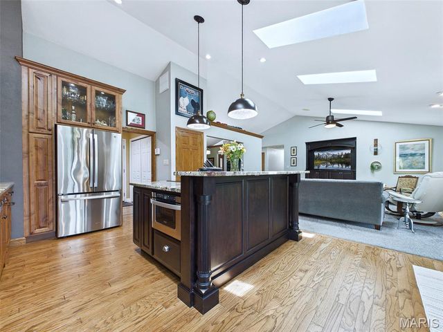 1602 Greenbrier Drive, O'fallon, IL 62269