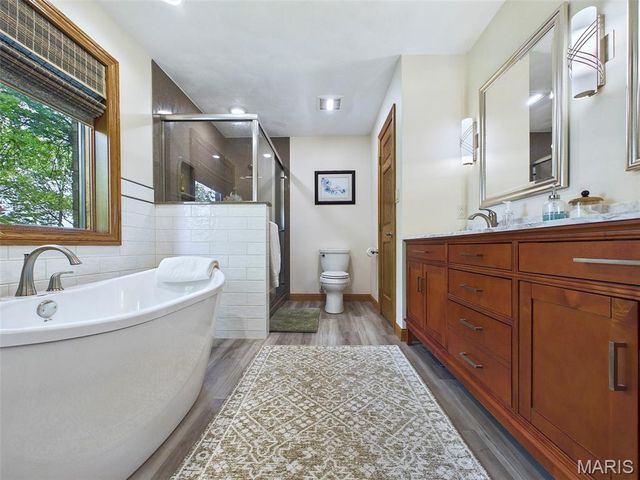 1602 Greenbrier Drive, O'fallon, IL 62269