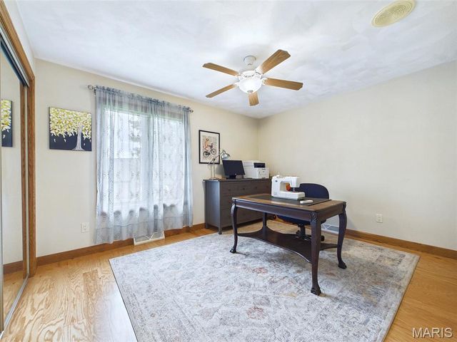 1602 Greenbrier Drive, O'fallon, IL 62269
