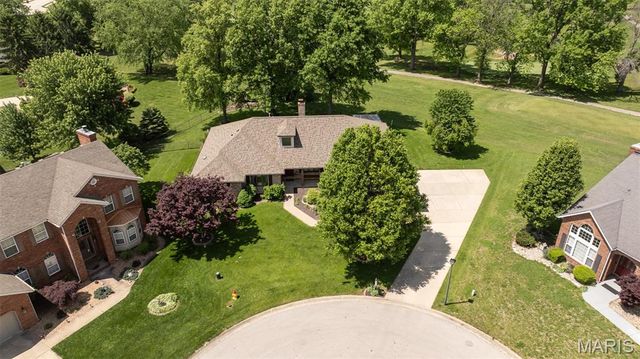 1602 Greenbrier Drive, O'fallon, IL 62269