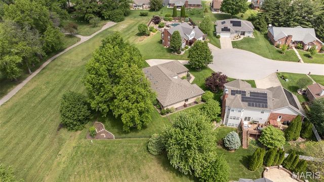 1602 Greenbrier Drive, O'fallon, IL 62269