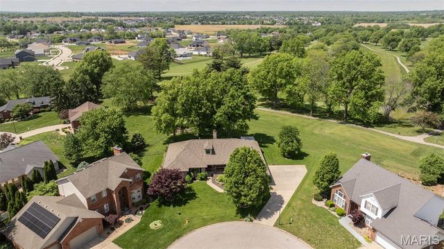 1602 Greenbrier Drive, O'fallon, IL 62269
