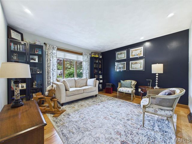 1602 Greenbrier Drive, O'fallon, IL 62269