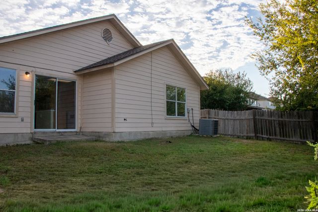 338 Tres Caminos, San Antonio, TX 78245
