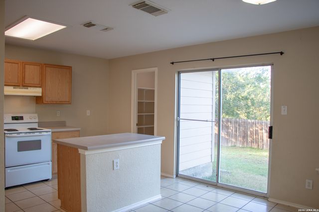 338 Tres Caminos, San Antonio, TX 78245