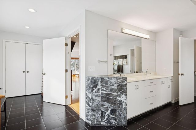 3145 E Bde Maka Ska Parkway, Minneapolis, MN 55408