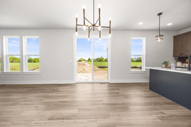 1750 Switchgrass STREET, Oconomowoc, WI 53066