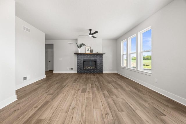 1750 Switchgrass STREET, Oconomowoc, WI 53066