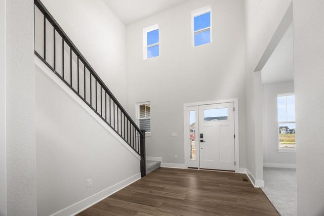 1750 Switchgrass STREET, Oconomowoc, WI 53066