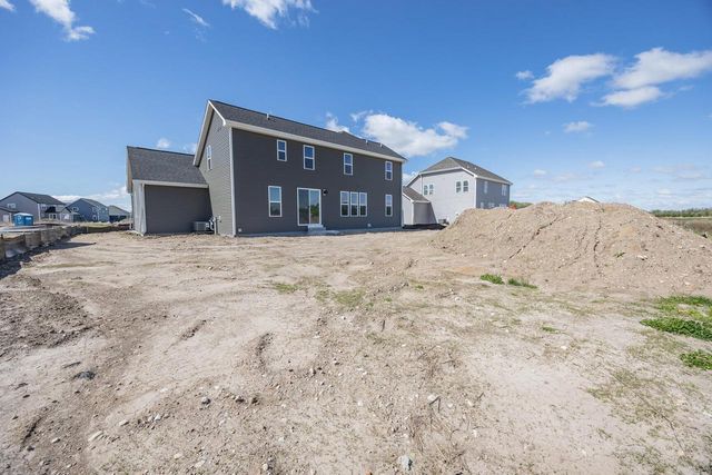 1750 Switchgrass STREET, Oconomowoc, WI 53066