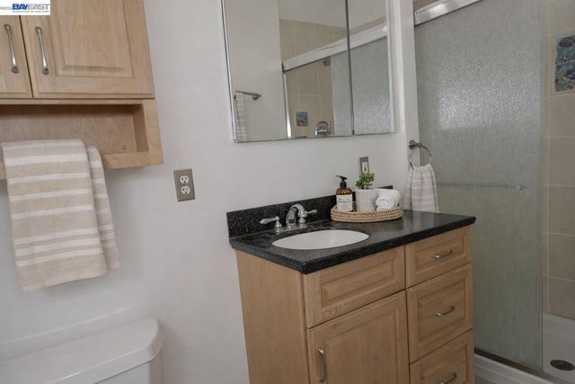 97 Belleau Ave, Atherton, CA 94027