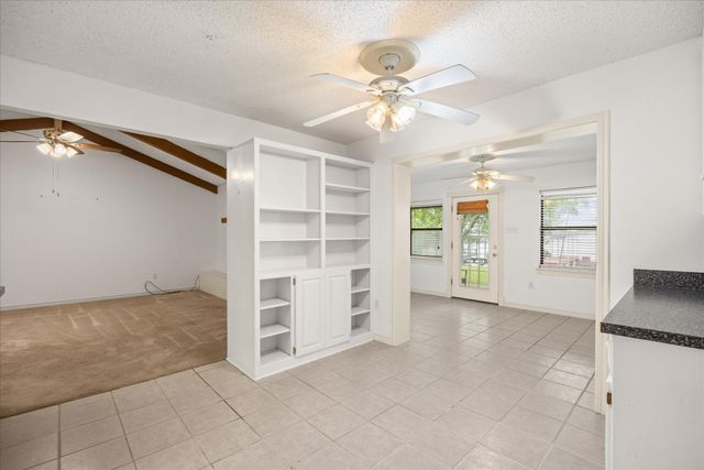 3905 Winding Way, Granbury, TX 76049