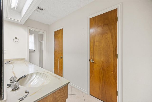 3905 Winding Way, Granbury, TX 76049