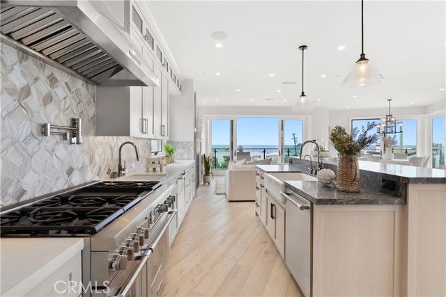 2141 Circle Drive, Hermosa Beach, CA 90254