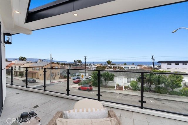2141 Circle Drive, Hermosa Beach, CA 90254