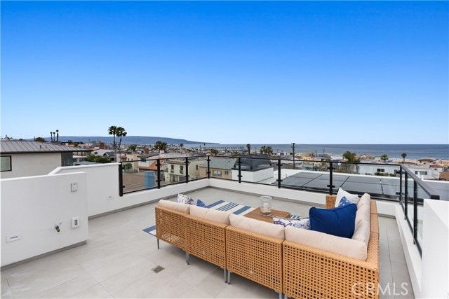 2141 Circle Drive, Hermosa Beach, CA 90254