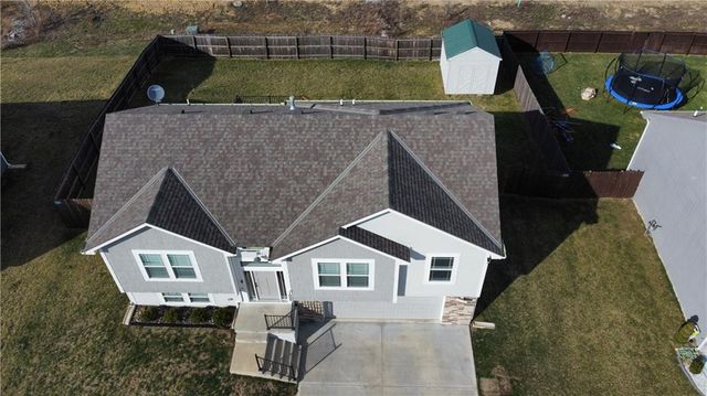 1000 NW 4th Street, Oak Grove, MO 64075