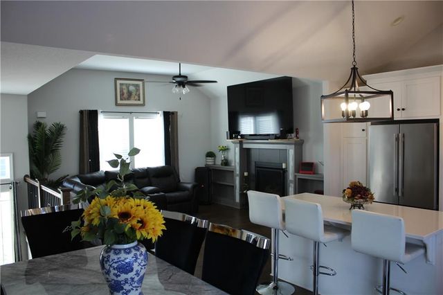 1000 NW 4th Street, Oak Grove, MO 64075