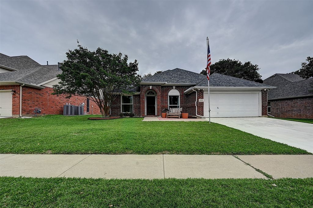 5456 Glen Canyon Road, Fort Worth, TX 76137