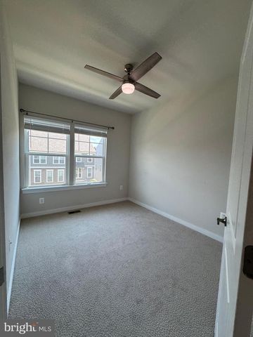1768 HICKORY WOODS RD, Dumfries, VA 22026