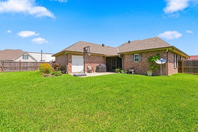 102 Madio Drive, Houma, LA 70364