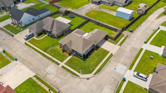 102 Madio Drive, Houma, LA 70364