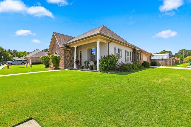 102 Madio Drive, Houma, LA 70364