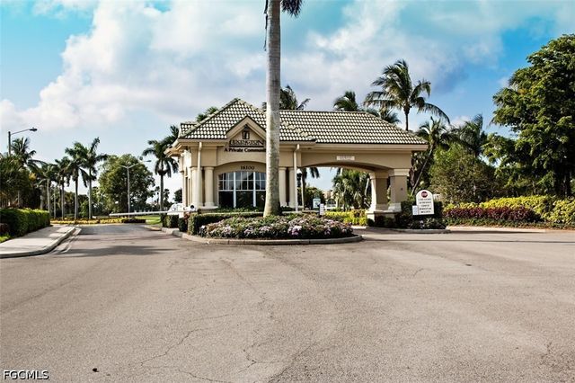 9270 Bayberry BEND 202, Fort Myers, FL 33908