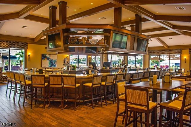 9270 Bayberry BEND 202, Fort Myers, FL 33908