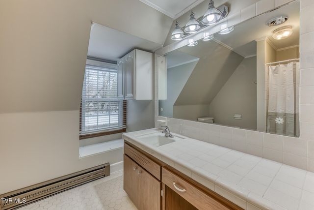 605 Hillrise Boulevard, Johnson City, TN 37601