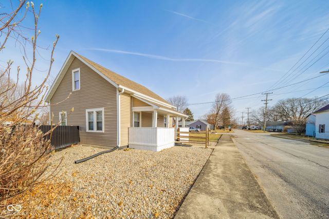 204 Cherry Street, Dunreith, IN 47362