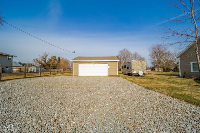 204 Cherry Street, Dunreith, IN 47362