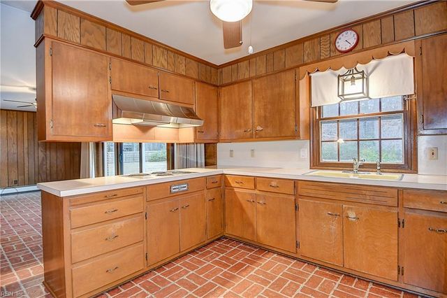 2700 W Neck RD, Virginia Beach, VA 23456