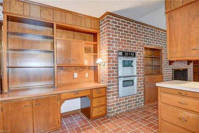 2700 W Neck RD, Virginia Beach, VA 23456