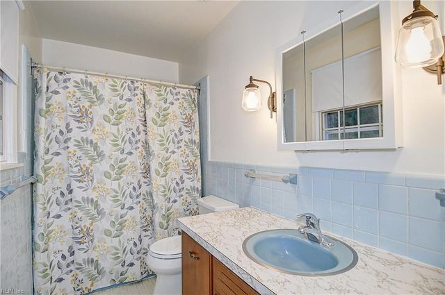 2700 W Neck RD, Virginia Beach, VA 23456