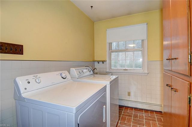 2700 W Neck RD, Virginia Beach, VA 23456