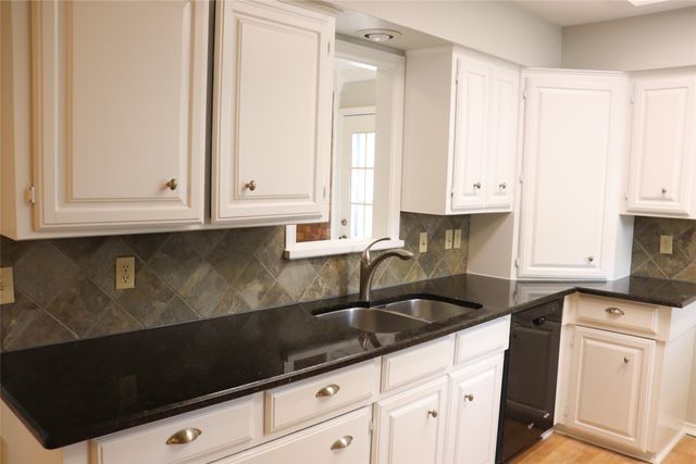 3119 Bonham Street, Greenville, TX 75402