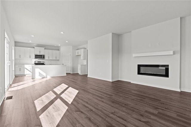 709 Fallen Leaf Drive, Belton, MO 64012