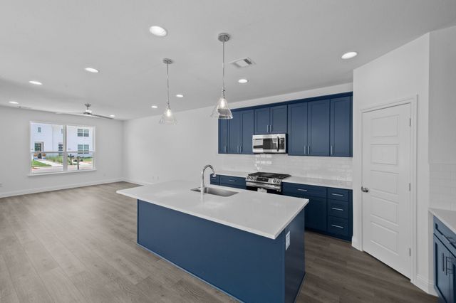 307 Athenia, Fort Worth, TX 76114