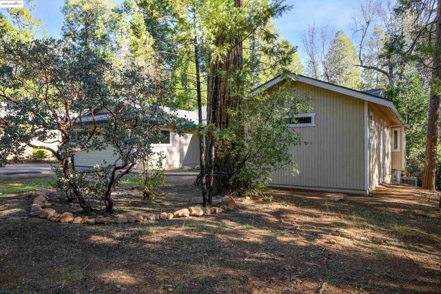 22749 Confidence Rd, Twain Harte, CA 95383