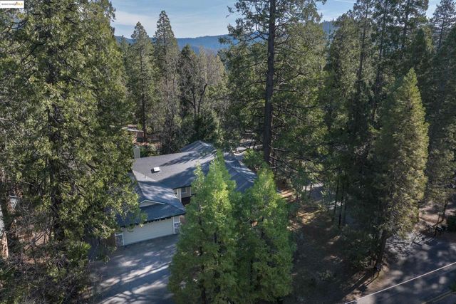 22749 Confidence Rd, Twain Harte, CA 95383