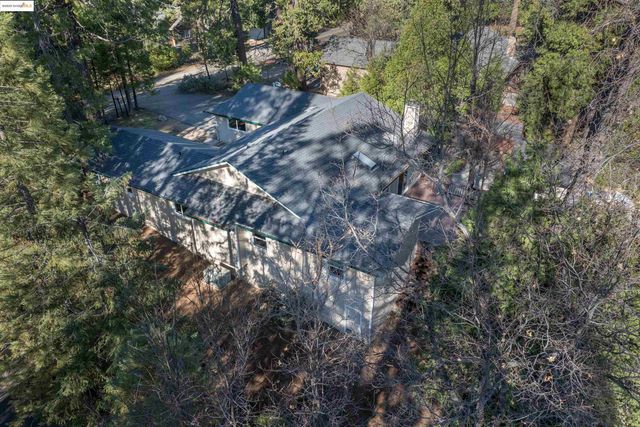 22749 Confidence Rd, Twain Harte, CA 95383